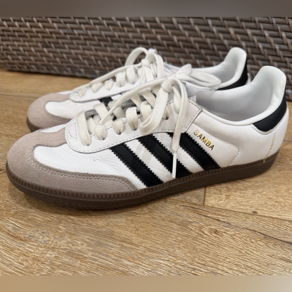 Adidas Sambas White and Black Shoes W7.5